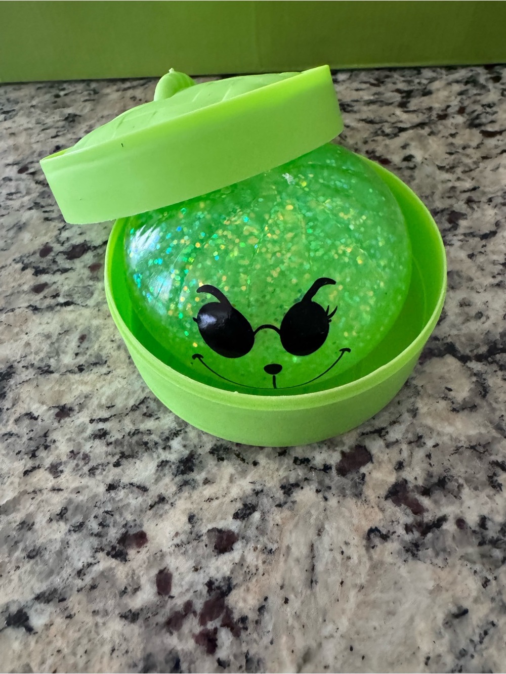 The Grinch Green Glitter Squishy Dumpling with Sunglasses Face & Case - Picture 3 of 9